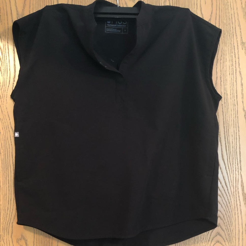 NWOT Figs scrubs Rafaela size small black